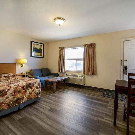 Canadas Best Value Inn Fort St John Fort St. John 외부 사진